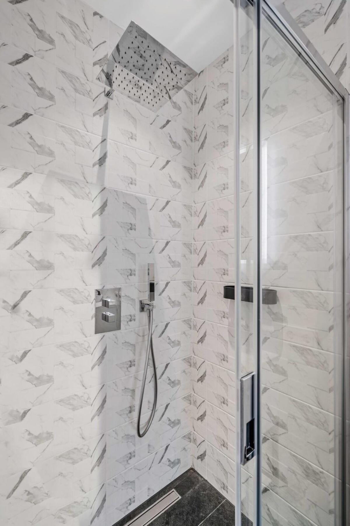 Appartement De Luxe 1 Chambre A Coucher, Centre Commercial, Piscine Et Fitness Lussemburgo Esterno foto
