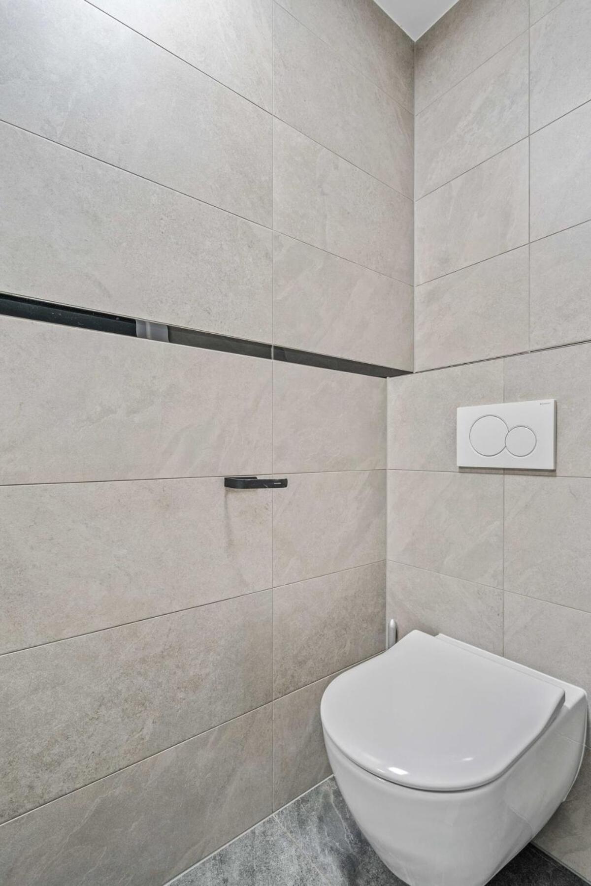 Appartement De Luxe 1 Chambre A Coucher, Centre Commercial, Piscine Et Fitness Lussemburgo Esterno foto